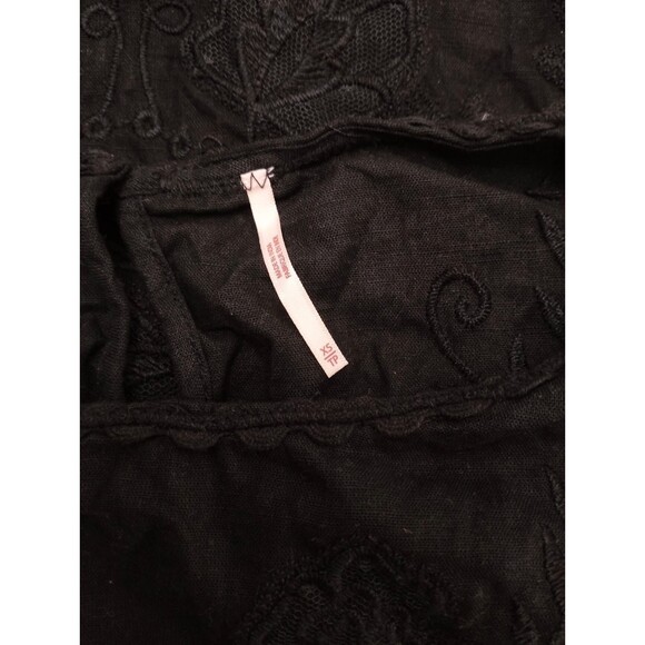 Free People Faded Gardens Tank Cropped Top Floral Embroidered Black XS 283663 - Picture 8 of 8